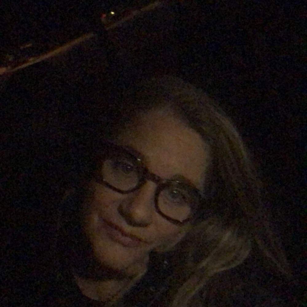 Meet your Posher, Leslie